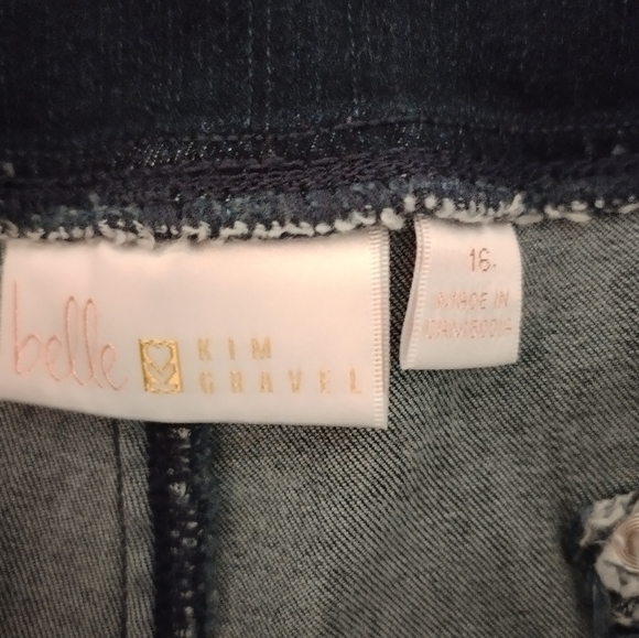 BELLE BY KIM GRAVEL TRIPLELUX  5 POCKET 8" SHORTS DARK DENIM SHORTS ONLY - Picture 6 of 7